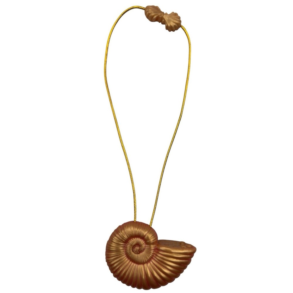 Disney The Little Mermaid Singing Seashell Toy Necklace
